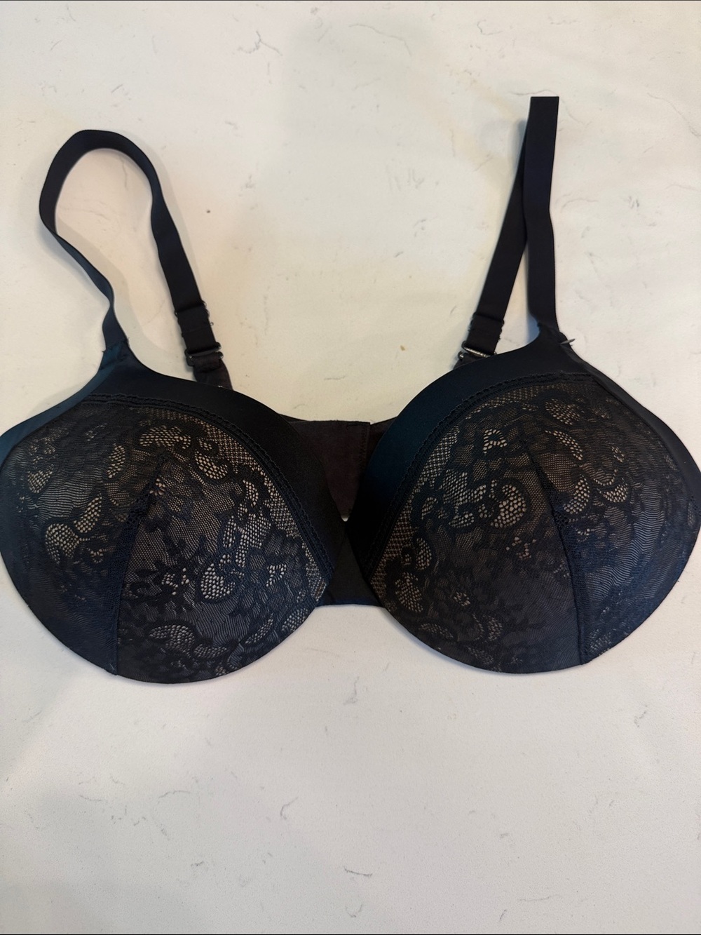 Maidenform Black Lace Molded Underwire Bra
